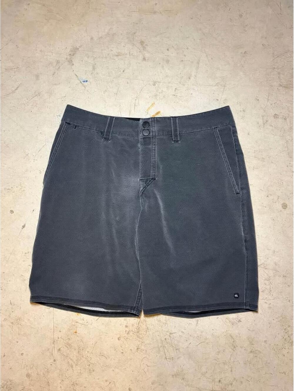 Mens Quiksilver Dark Grey Shorts Size 31